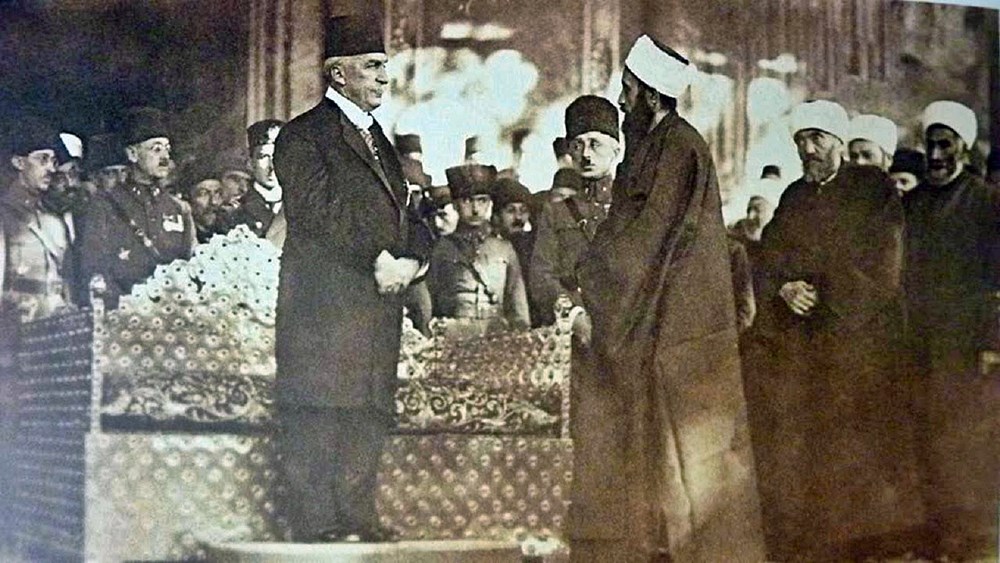 Hilafet 661 Yılında Sona Erdi !!